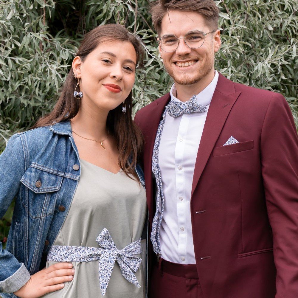 couple assorti noeud papillon ceinture boucles d'oreilles sur mesure amour Complissime